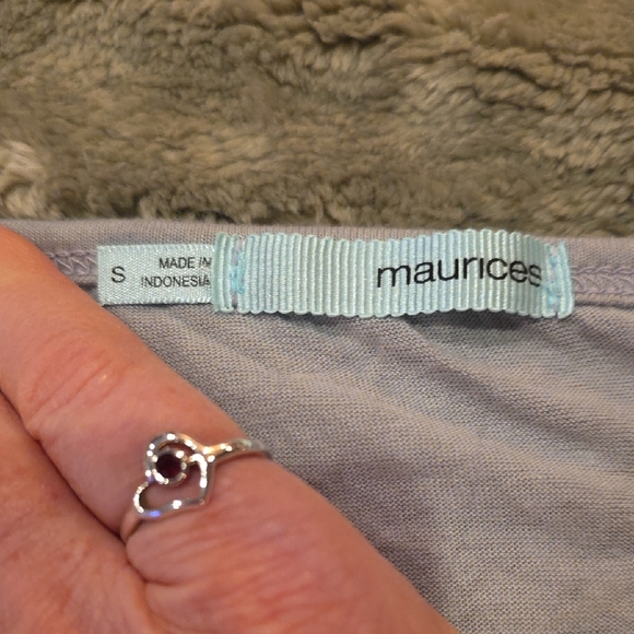 Maurices Silver Lace Trim & Silver Studded Neckline Camisole. Size Small - Picture 4 of 7